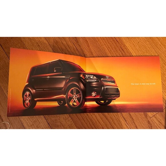 2011 Kia Soul Owners Manual and Booklets. Very Good Cond. - Picture 5 of 5